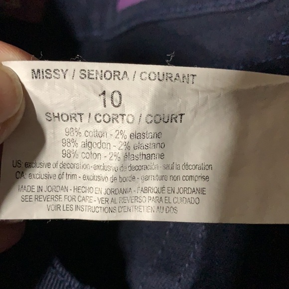 Women’s Gloria Vanderbilt Amanda Jeans Sz 10 short - Picture 7 of 8